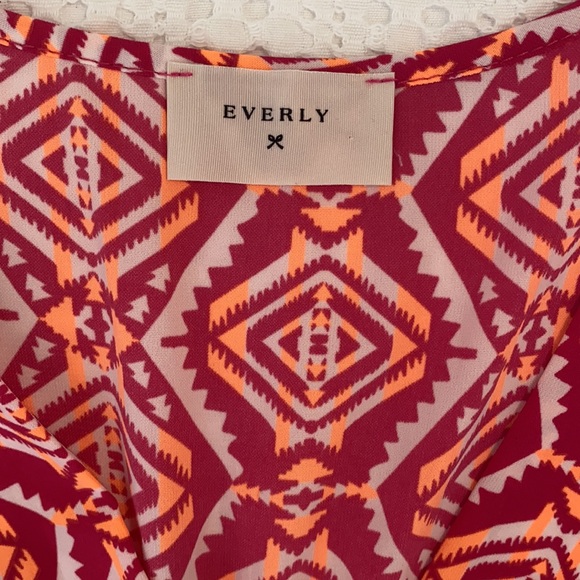 Everly- Aztec print mini - Picture 5 of 5